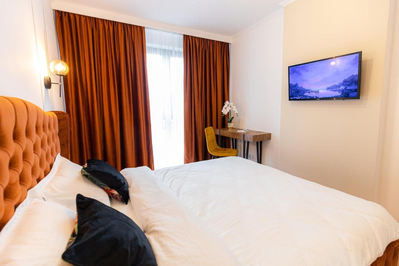 Moon Luxury Apartment - Sunset View Cluj-Napoca Ngoại thất bức ảnh